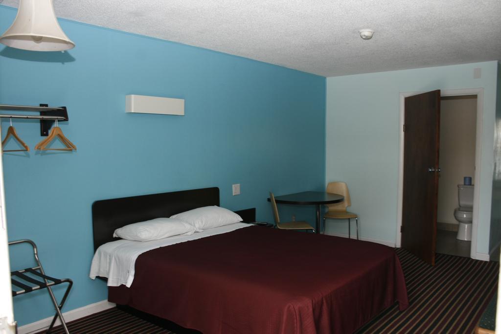Relax Inn Фронт-Ройал Номер фото